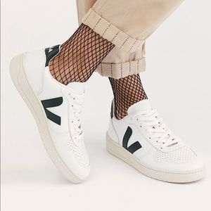 Veja V-10 Sneakers